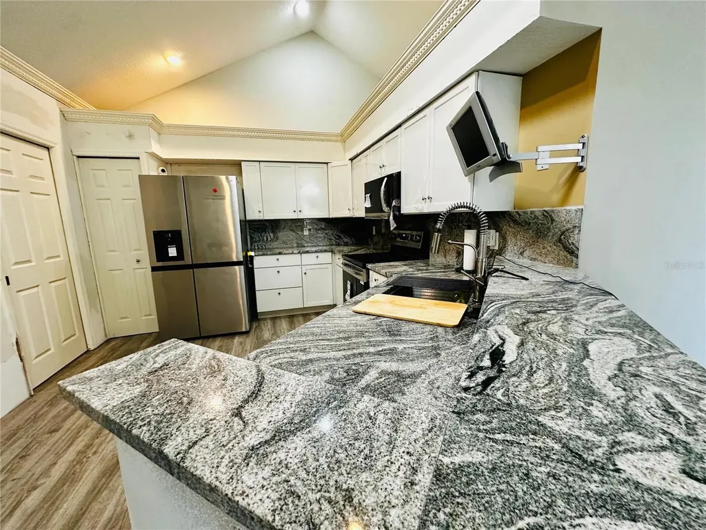 801 Silverthorn Lane Sun City Center FL 33573