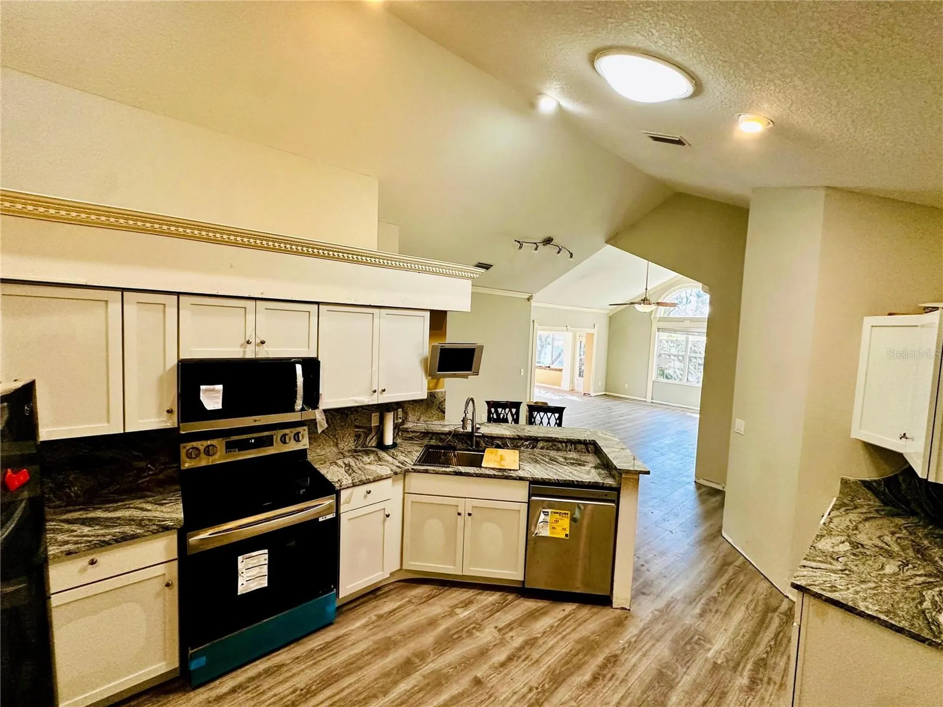 801 Silverthorn Lane Sun City Center FL 33573