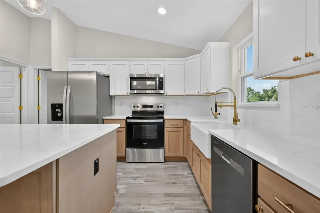 153 Oak Circle Ocala FL 34472