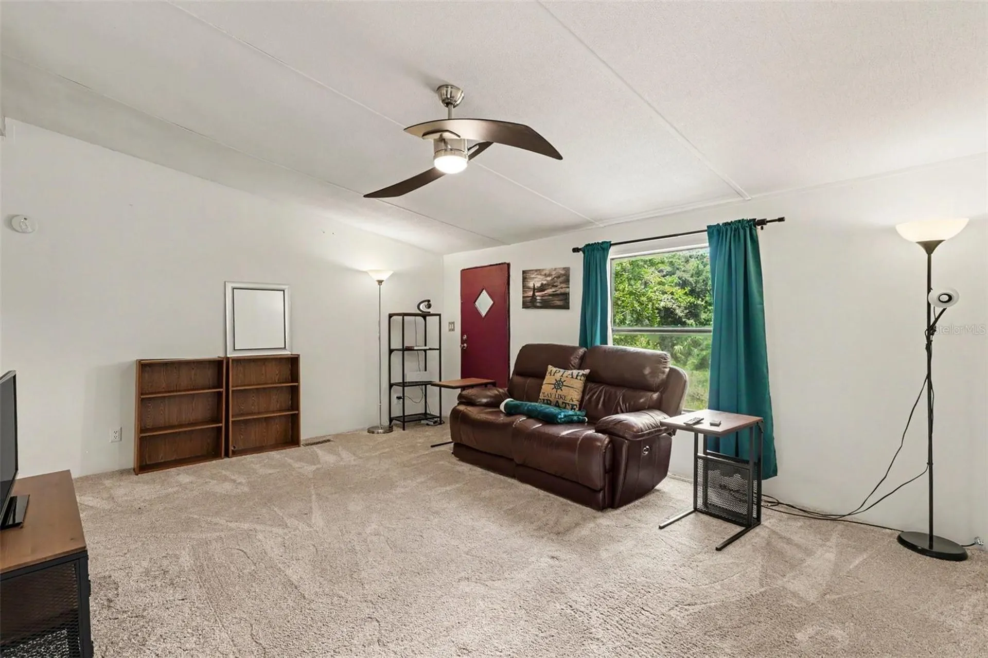 10239 Lyons Avenue Lithia FL 33547