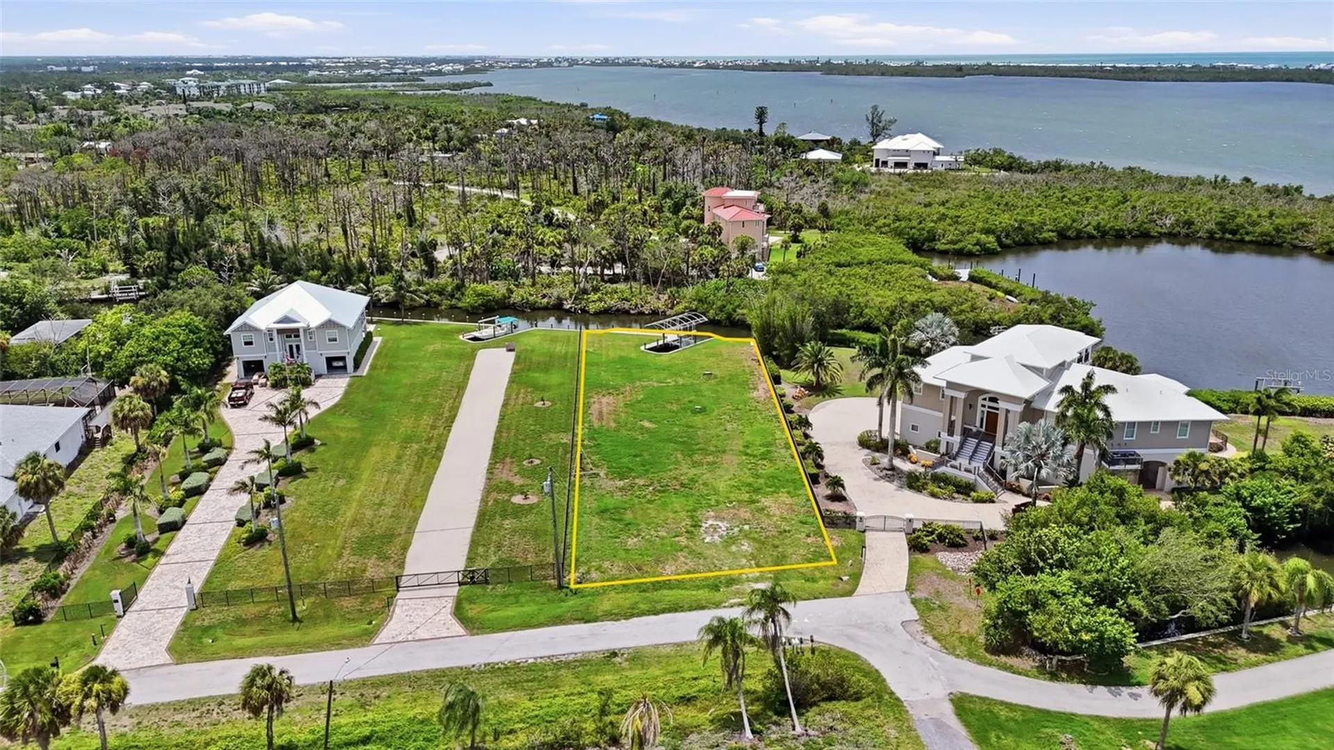 1947 Wisconsin Avenue Englewood FL 34224