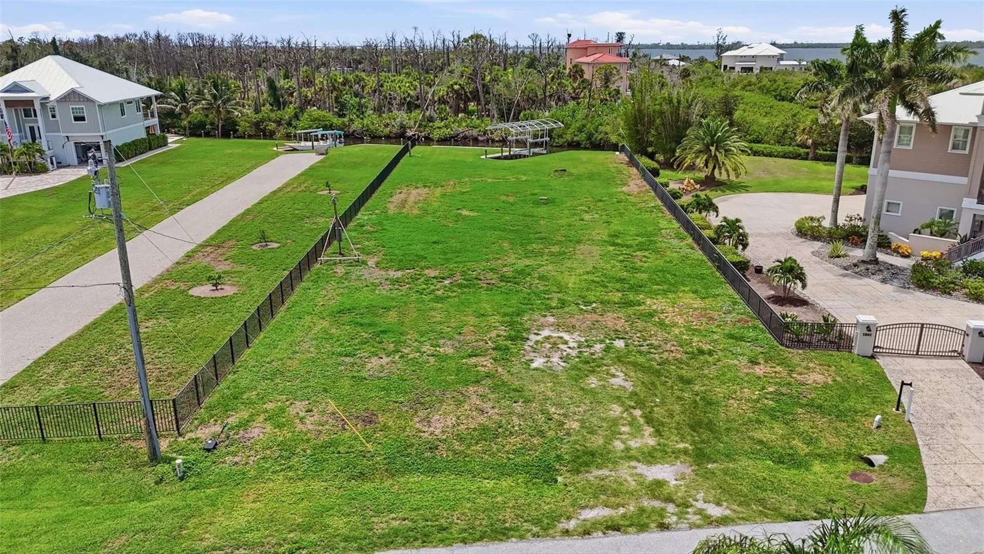 1947 Wisconsin Avenue Englewood FL 34224