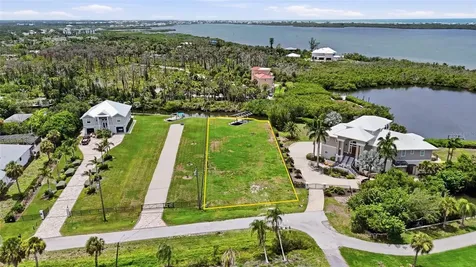 1947 Wisconsin Avenue Englewood FL 34224