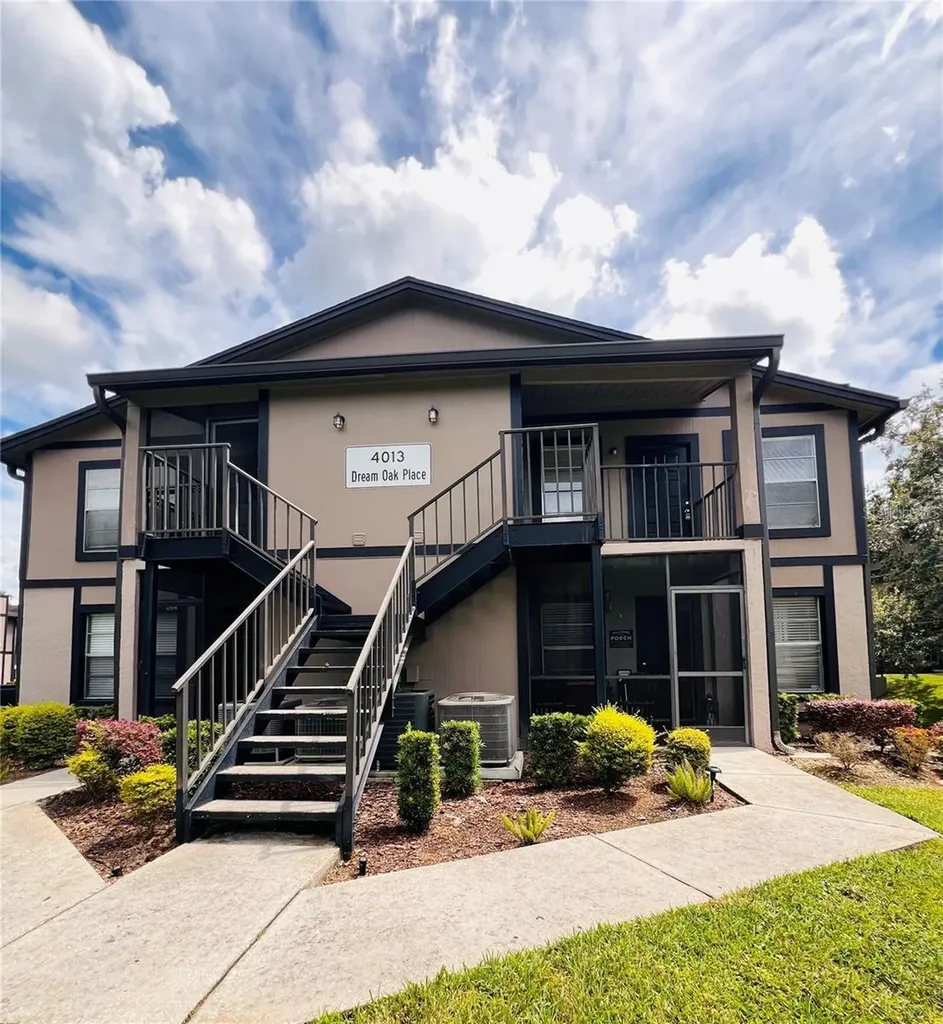 4013 Dream Oak Place Tampa FL 33613