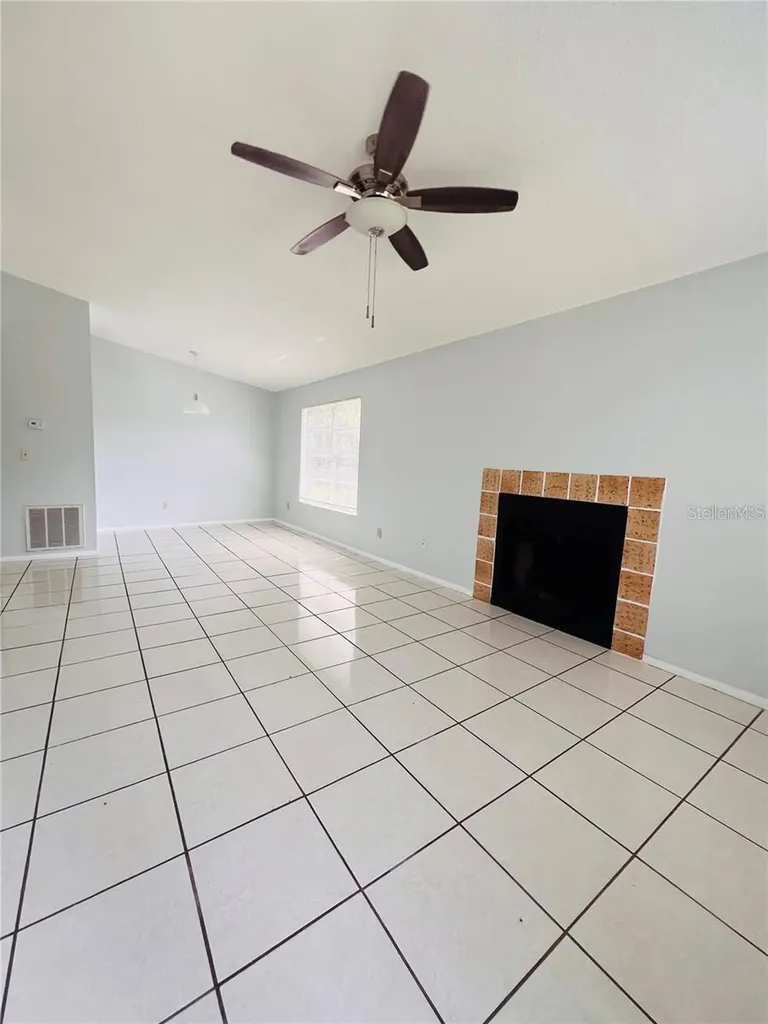 4013 Dream Oak Place Tampa FL 33613