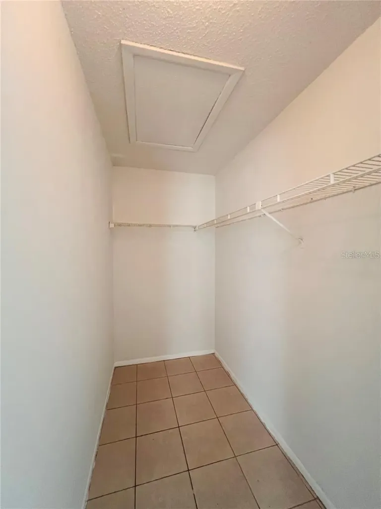 4013 Dream Oak Place Tampa FL 33613