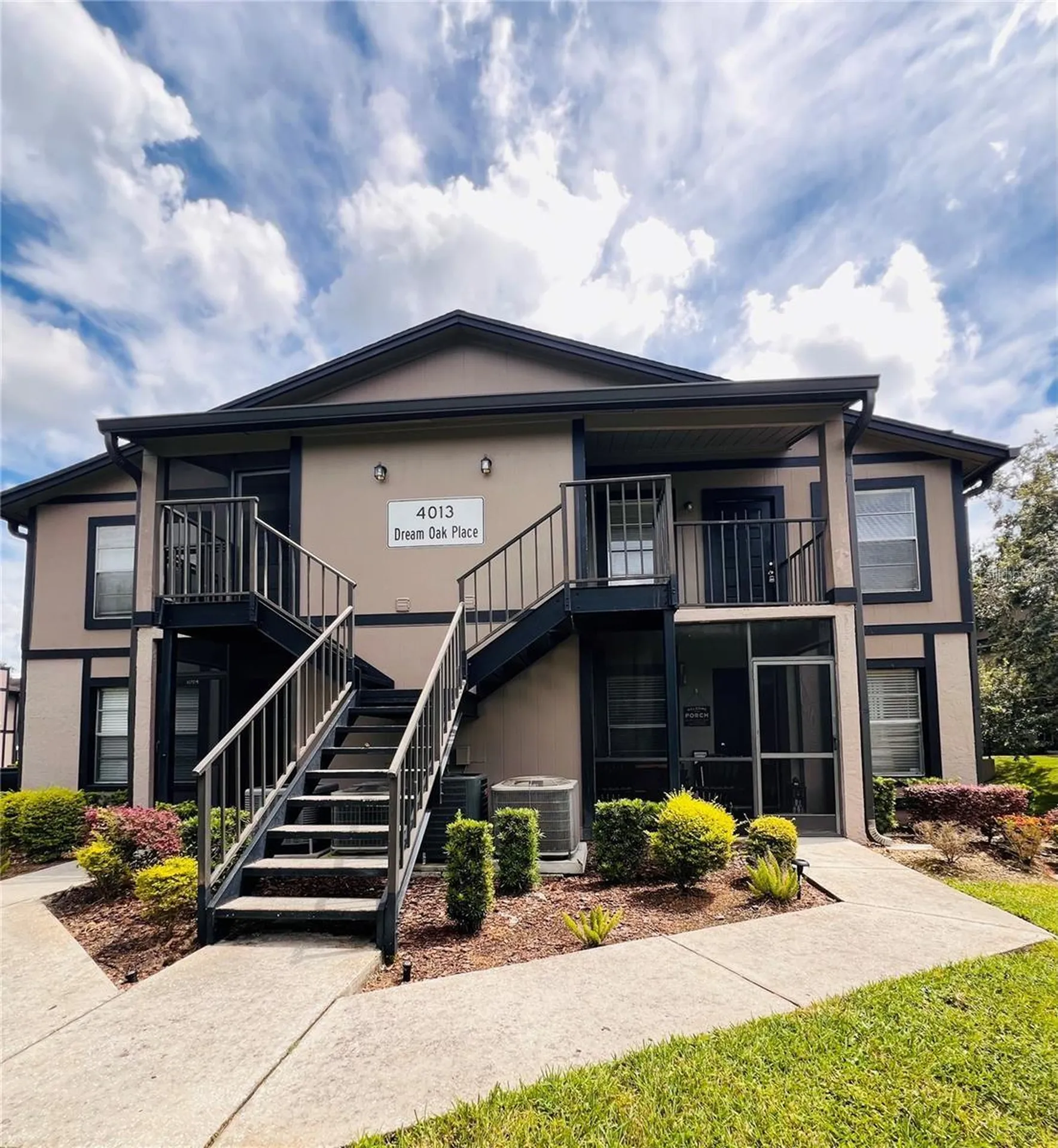 4013 Dream Oak Place Tampa FL 33613