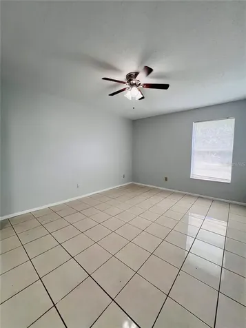 4013 Dream Oak Place Tampa FL 33613