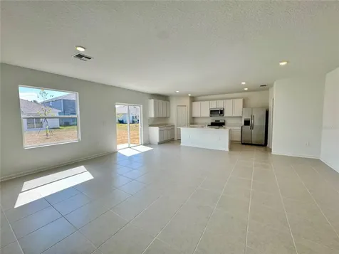 405 Kayden Cove Winter Haven FL 33884