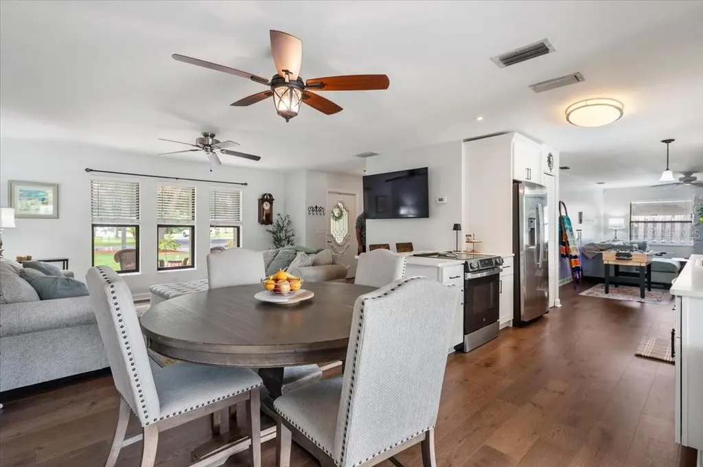 4346 Meadowland Circle Sarasota FL 34233