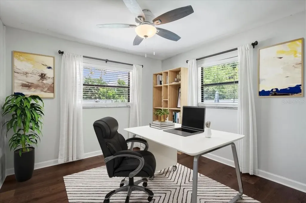 4346 Meadowland Circle Sarasota FL 34233