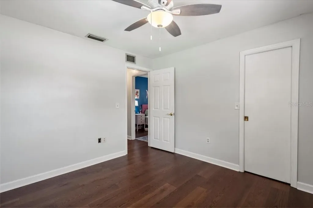 4346 Meadowland Circle Sarasota FL 34233