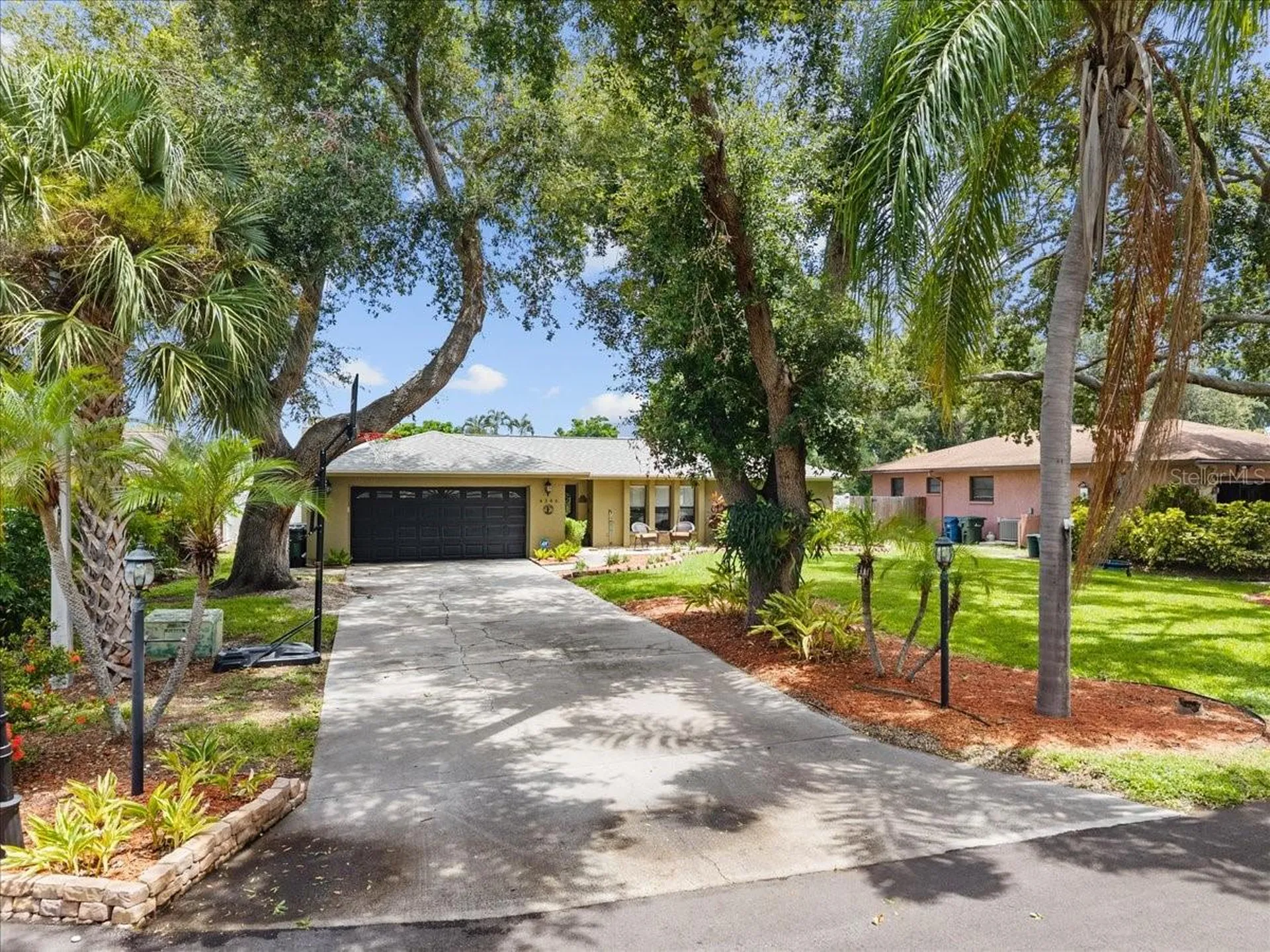 4346 Meadowland Circle Sarasota FL 34233