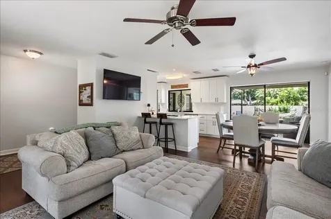 4346 Meadowland Circle Sarasota FL 34233