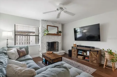 4346 Meadowland Circle Sarasota FL 34233