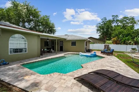 4346 Meadowland Circle Sarasota FL 34233