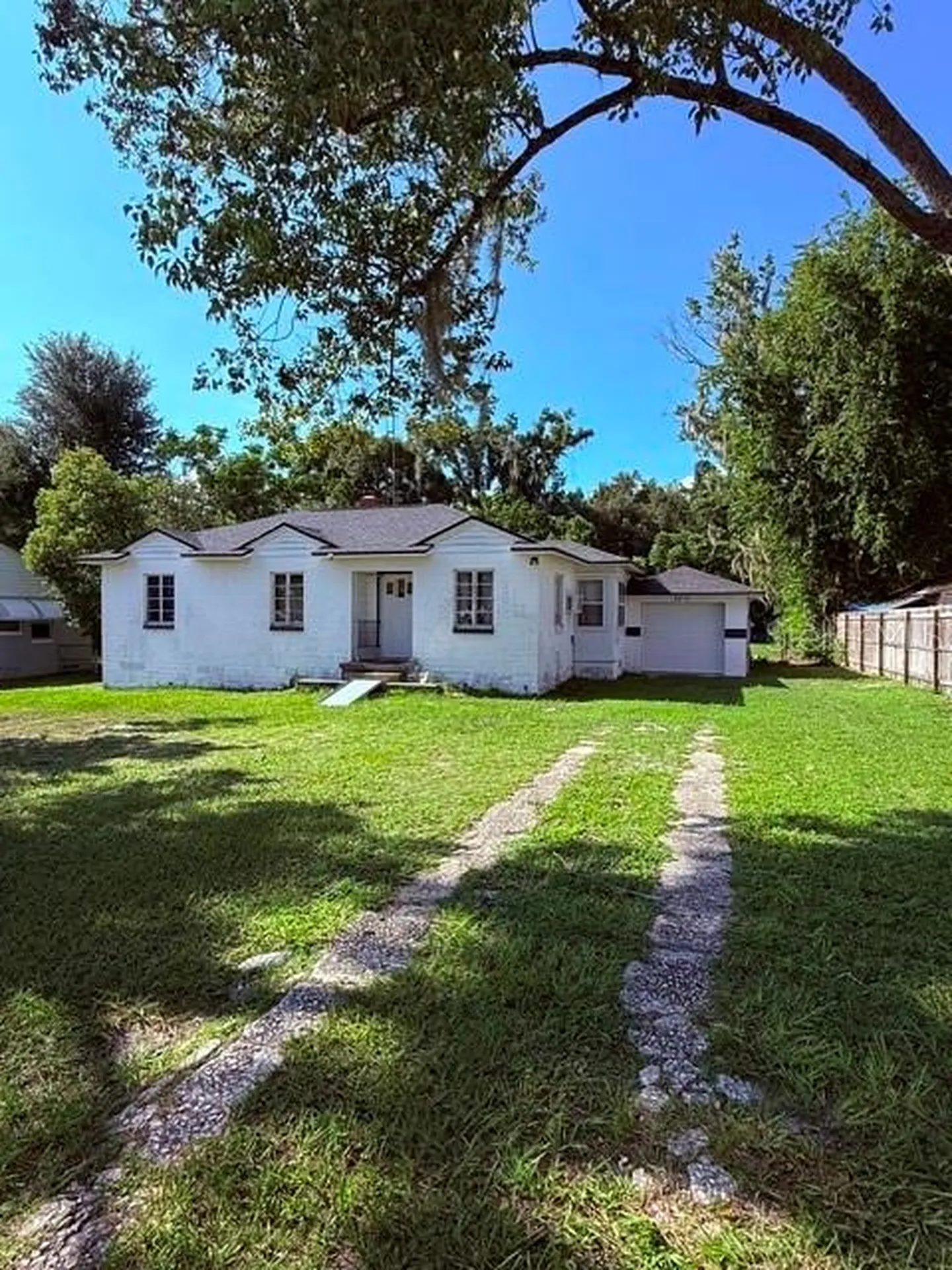 2312 Butler Street Leesburg FL 34748