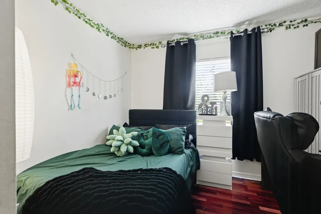 1179 Pine Ridge Circle W Tarpon Springs FL 34688