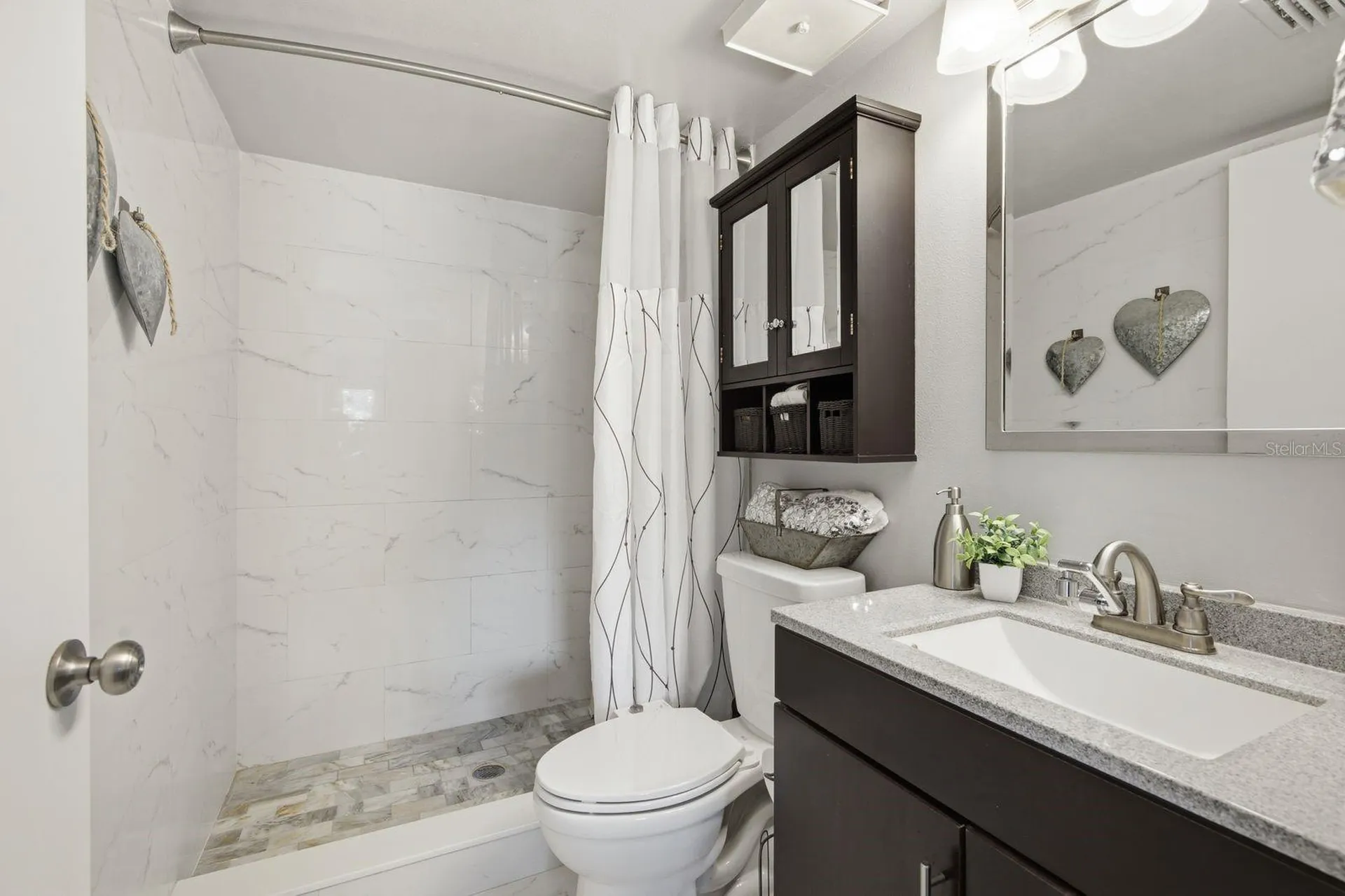 1179 Pine Ridge Circle W Tarpon Springs FL 34688