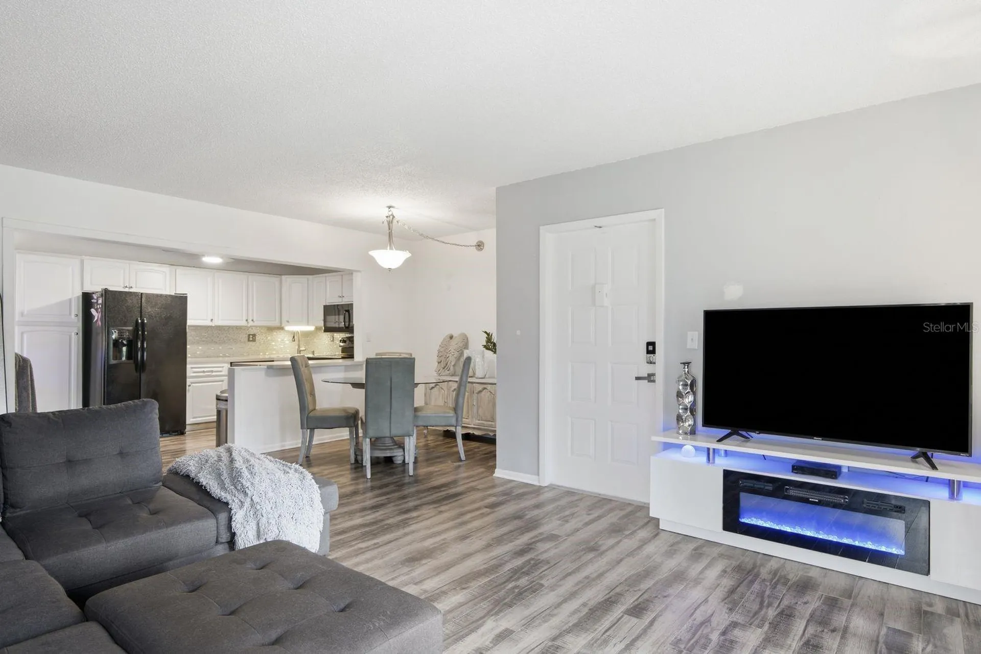 1179 Pine Ridge Circle W Tarpon Springs FL 34688