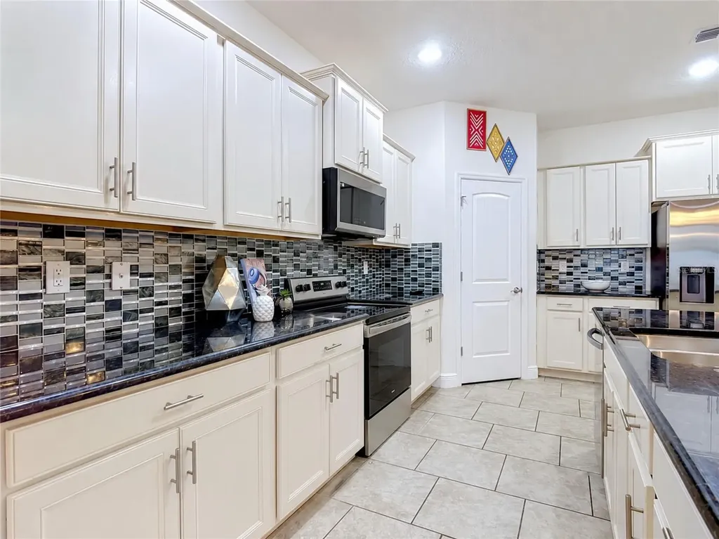 428 Palastro Avenue Auburndale FL 33823