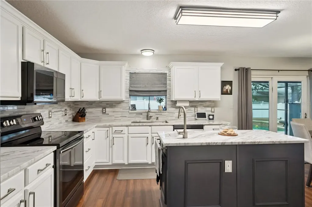 2333 Foxtree Road Tavares FL 32778