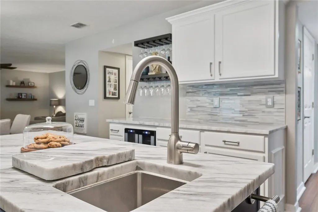 2333 Foxtree Road Tavares FL 32778