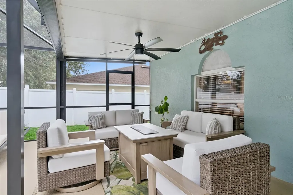2333 Foxtree Road Tavares FL 32778