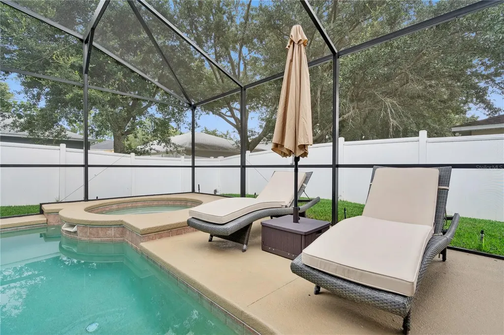 2333 Foxtree Road Tavares FL 32778