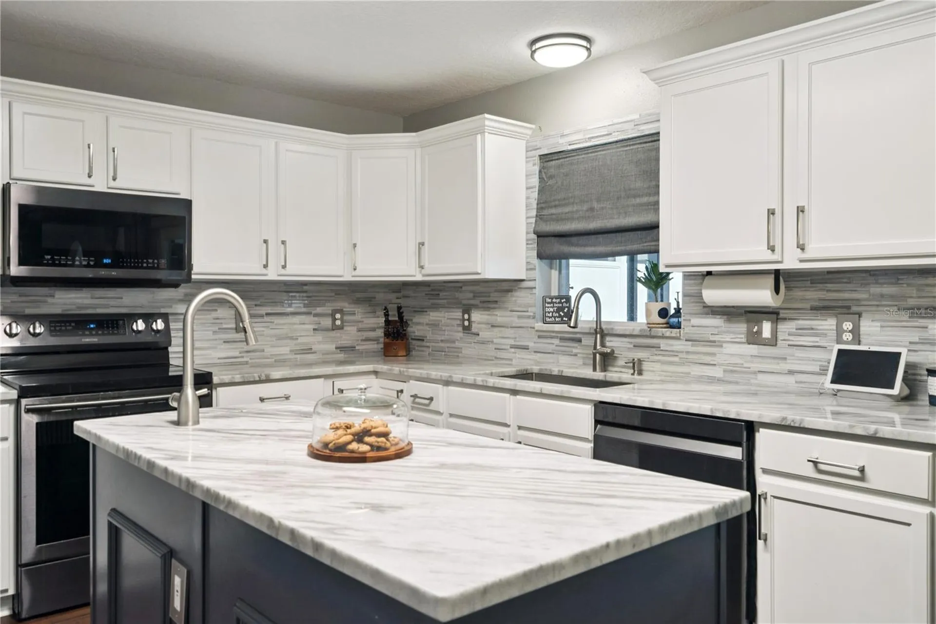 2333 Foxtree Road Tavares FL 32778