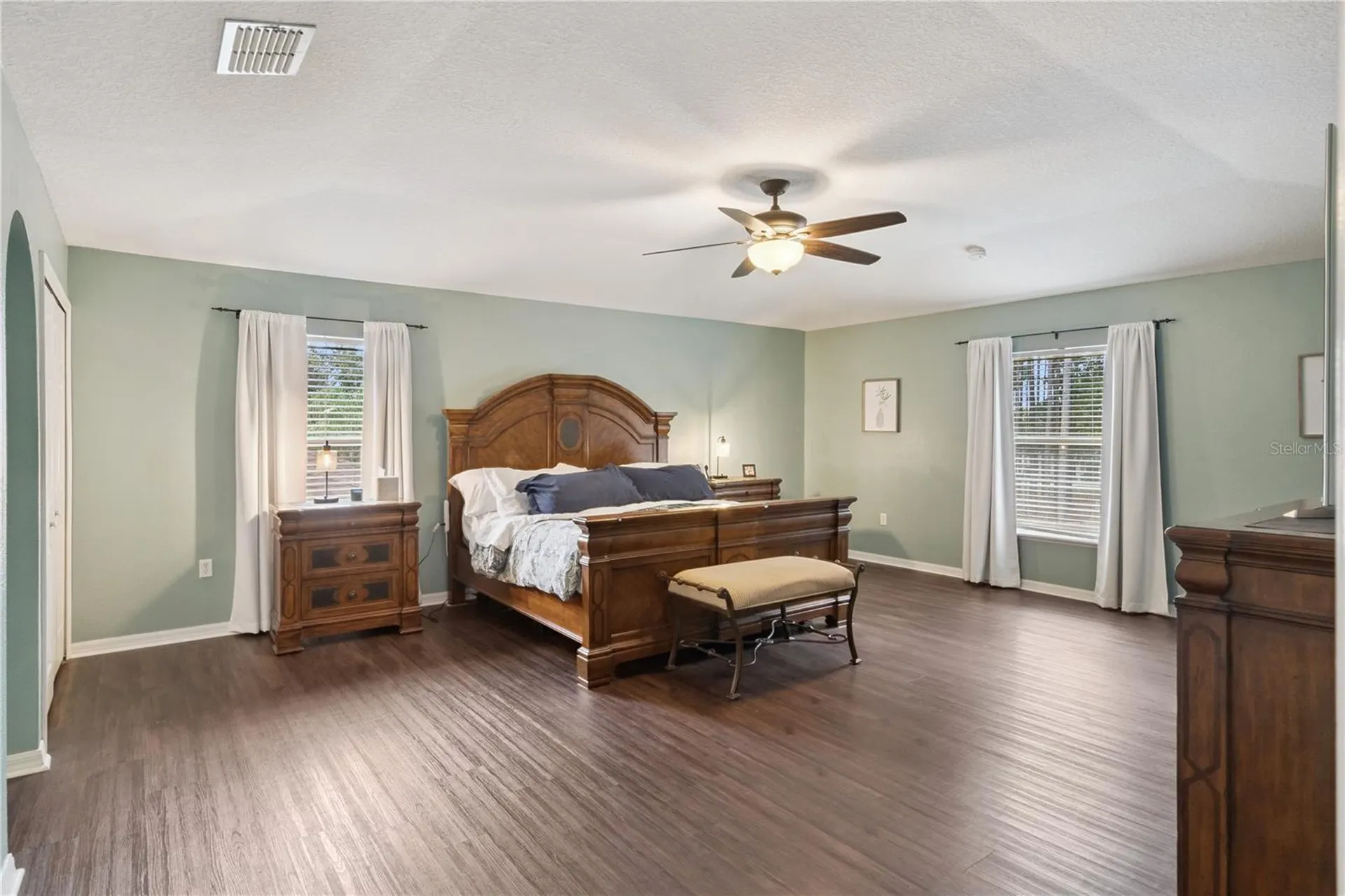 2333 Foxtree Road Tavares FL 32778