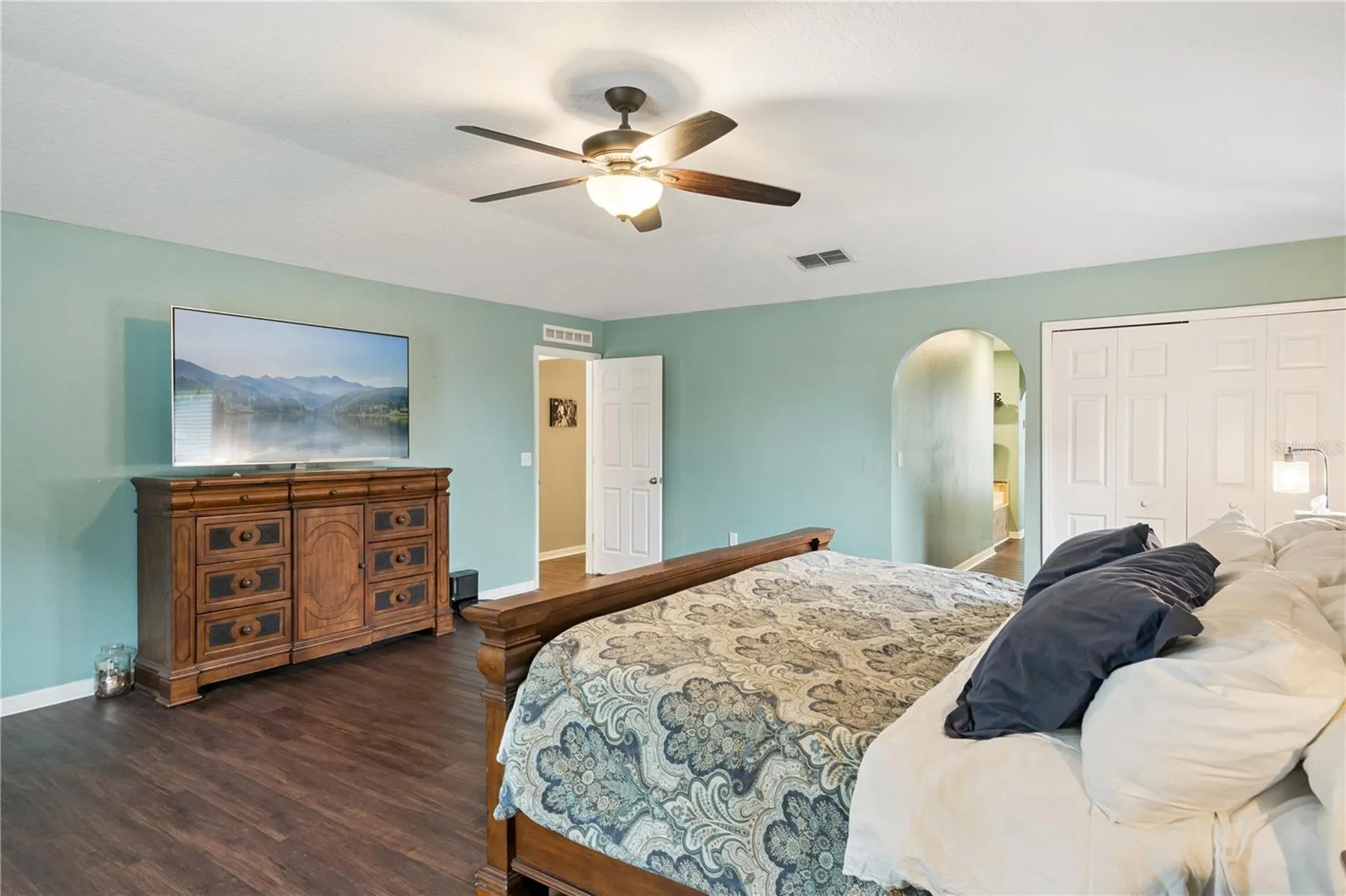 2333 Foxtree Road Tavares FL 32778