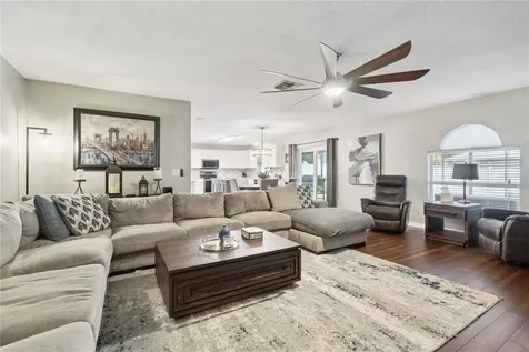 2333 Foxtree Road Tavares FL 32778