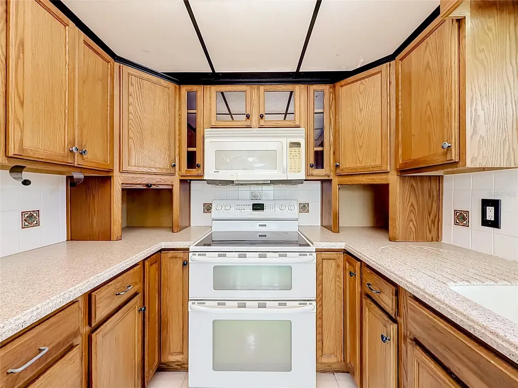8101 113th Street Seminole FL 33772
