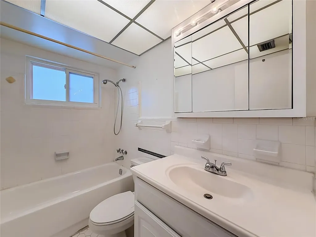 8101 113th Street Seminole FL 33772