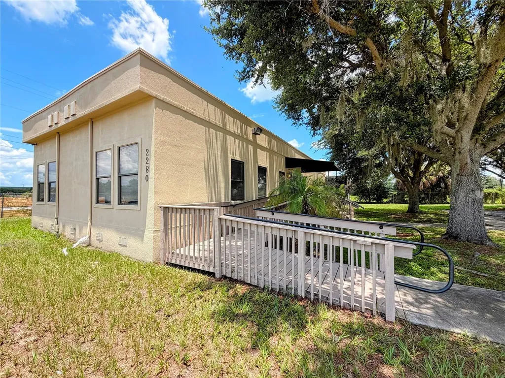 2290 E 92 Highway Plant City FL 33563