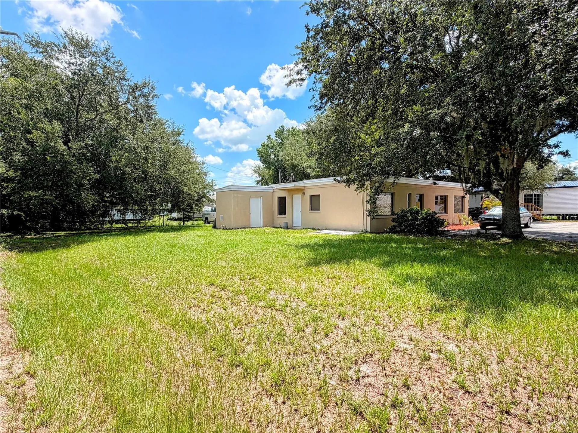 2290 E 92 Highway Plant City FL 33563