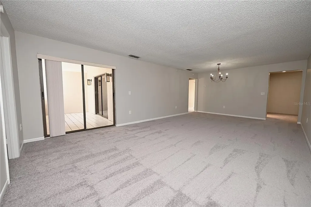 1808 Village Court Mulberry FL 33860