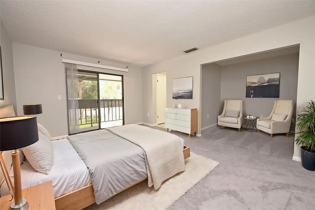 1808 Village Court Mulberry FL 33860