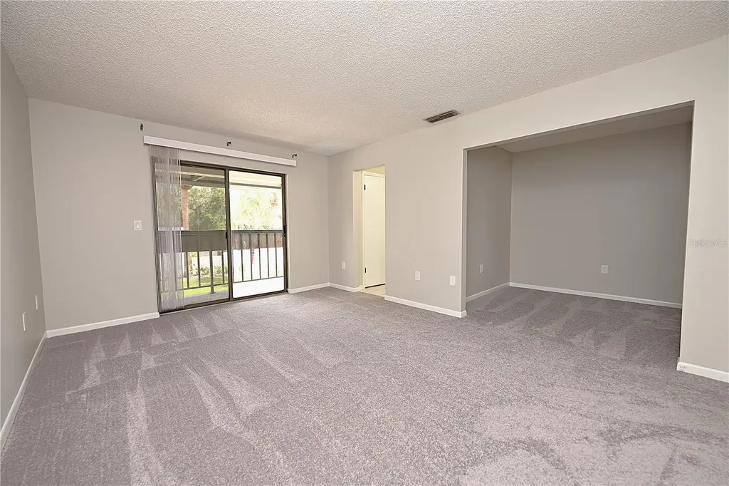 1808 Village Court Mulberry FL 33860
