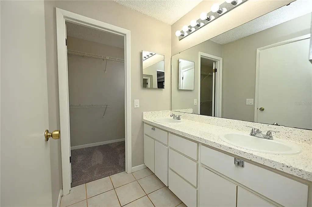 1808 Village Court Mulberry FL 33860