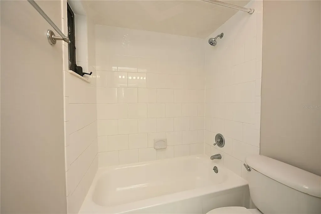 1808 Village Court Mulberry FL 33860