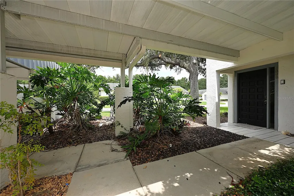 1808 Village Court Mulberry FL 33860