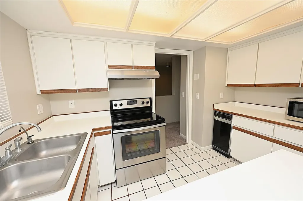 1808 Village Court Mulberry FL 33860