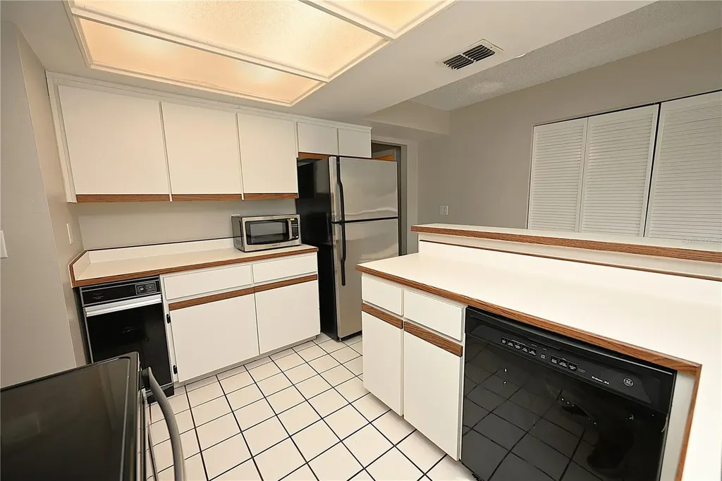 1808 Village Court Mulberry FL 33860