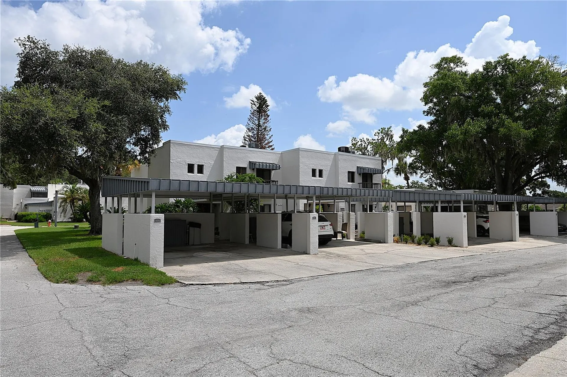 1808 Village Court Mulberry FL 33860