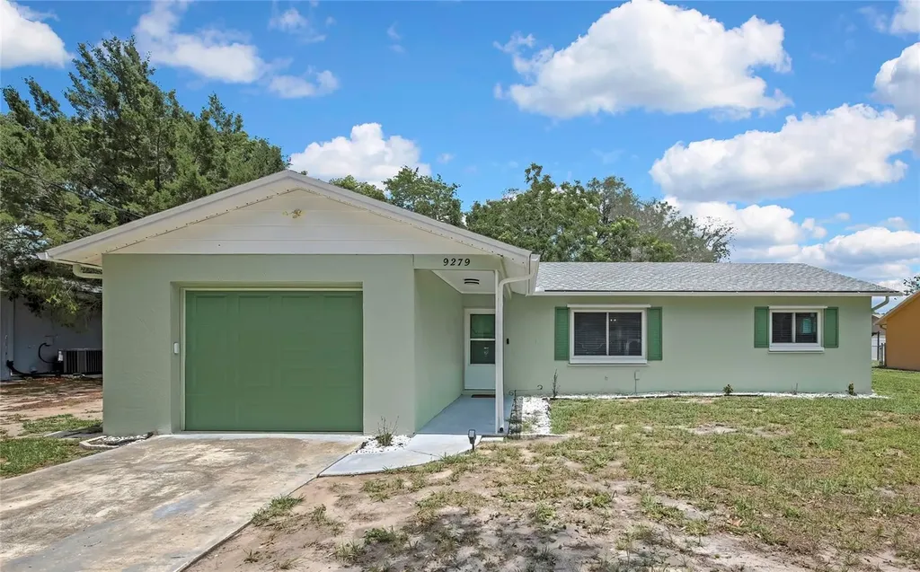 9279 Pickens Street Spring Hill FL 34608