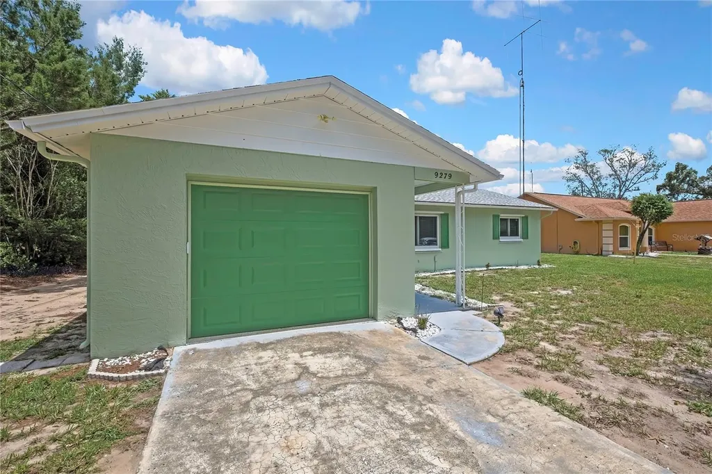 9279 Pickens Street Spring Hill FL 34608