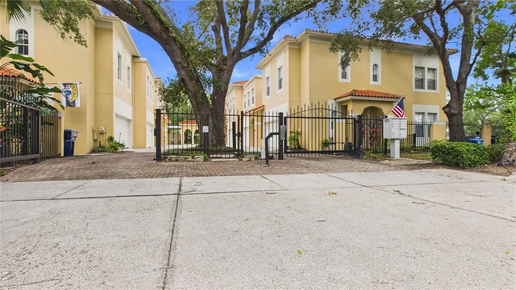 505 S Tampania Avenue Tampa FL 33609