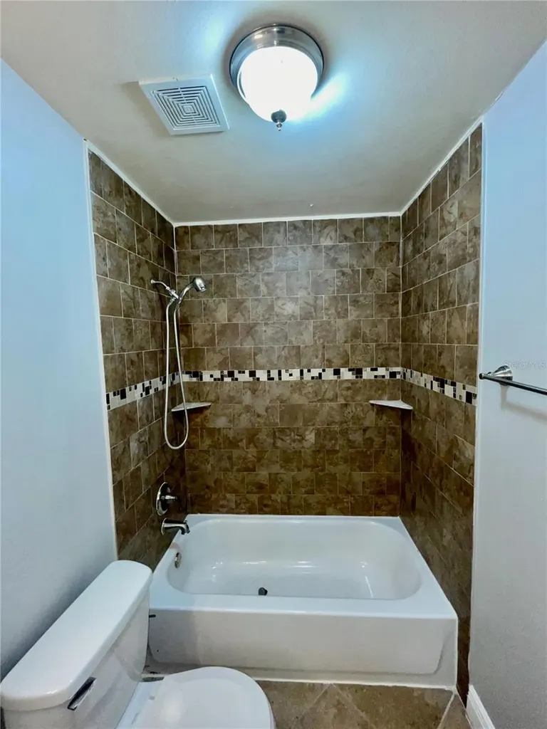 4263 S Semoran Boulevard Orlando FL 32822